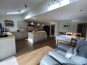 Photo 7- click for photo gallery